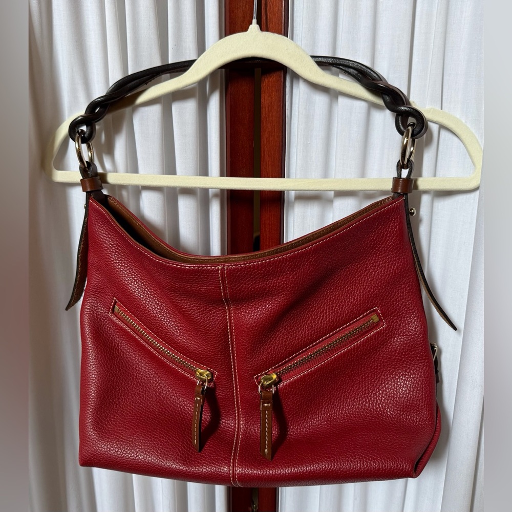 Gorgeous DOONEY & BOURKE RED Italian Pebbled Leather shoulder bag!